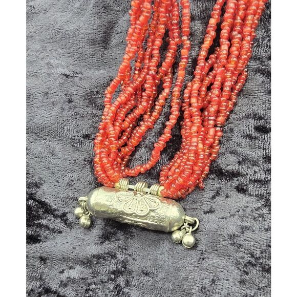 VTG  SILVER AMULET Glass Seed Beads / 2 Coral? Larger Beads /10 Strand Necklace - Picture 7 of 13